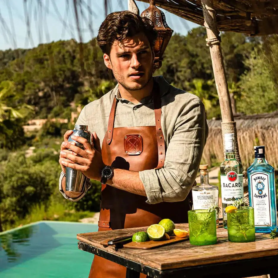 COMBEKK | Recycled Paper Cutting Board 28x38 cm Brown | Made in Holland