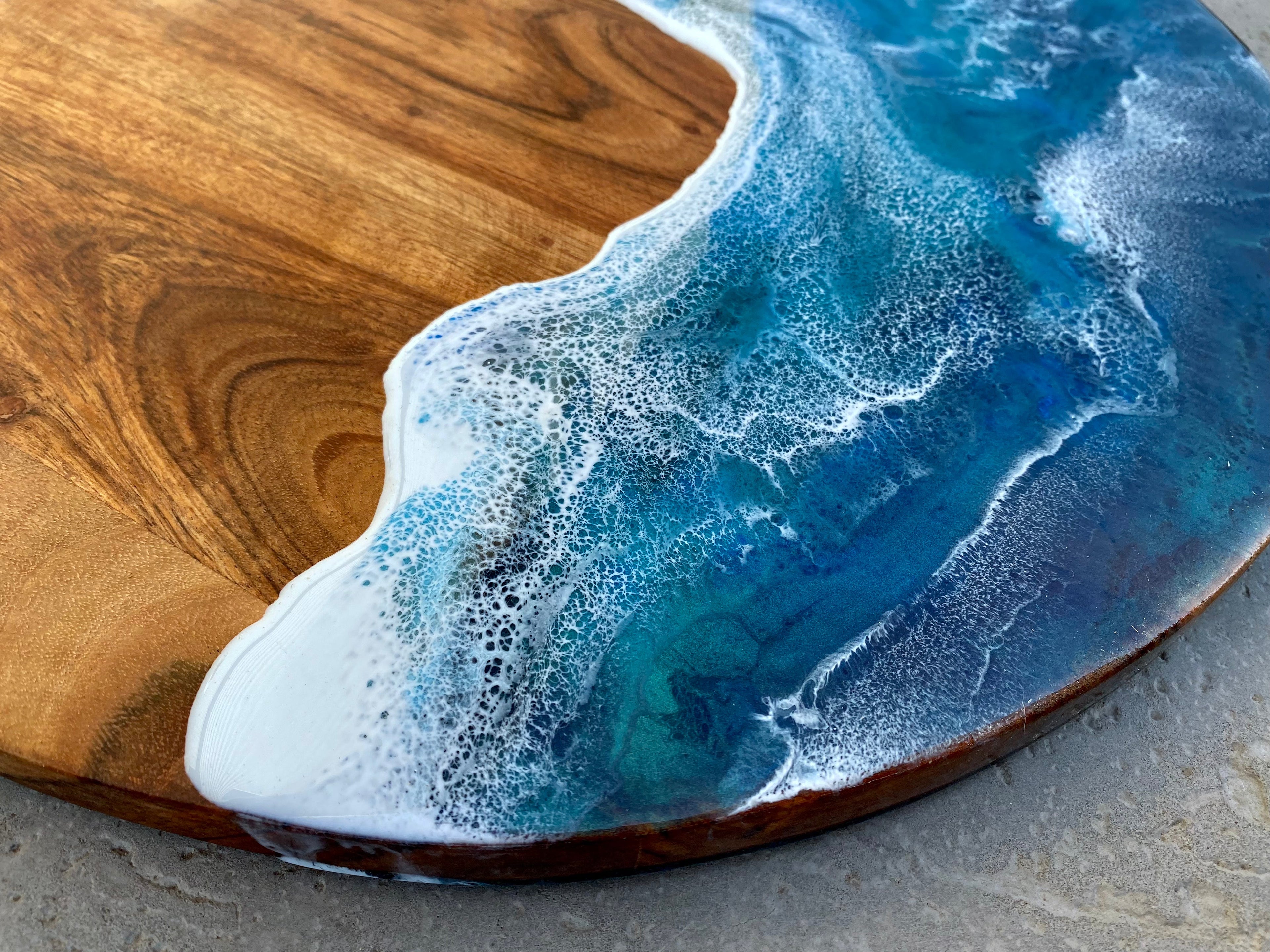 Round Charcuterie Board with Handle