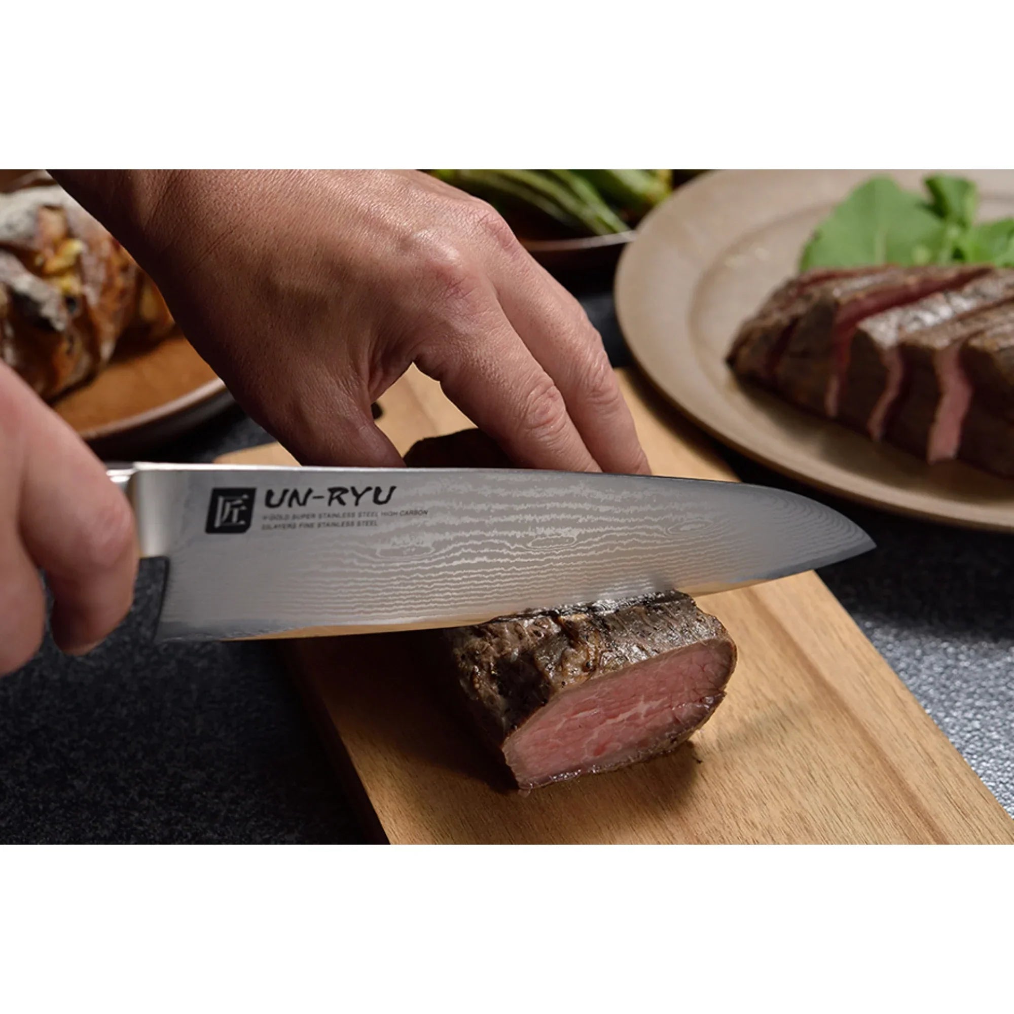 Un‑Ryu VG‑10 33‑Layer 210 mm Gyuto Knife