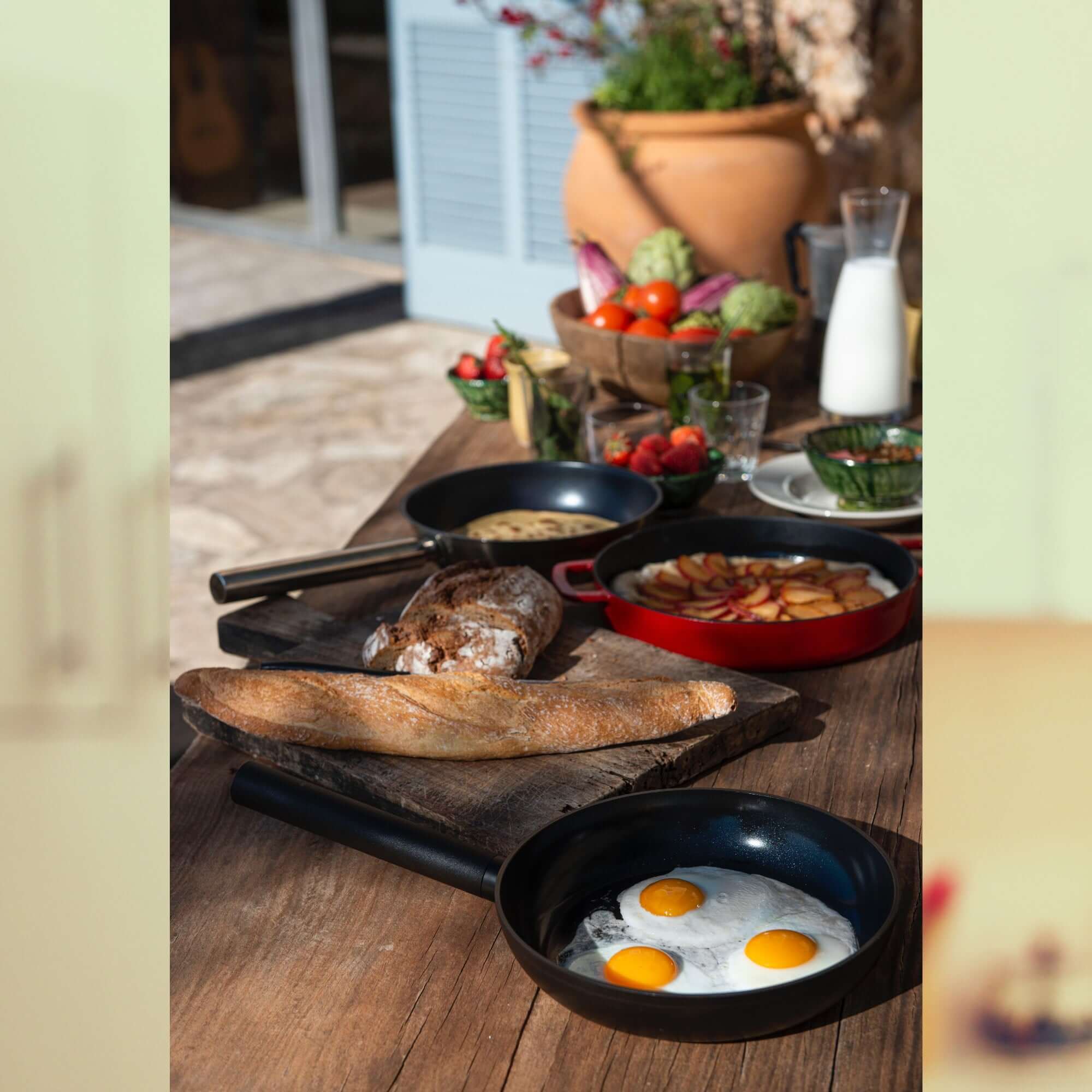 COMBEKK - Ceramic Aluminium FRY PAN 28CM BLACK